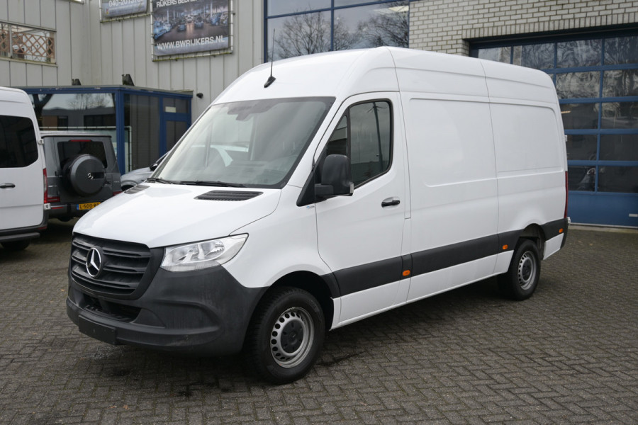 Mercedes-Benz Sprinter 316 CDI L2H2 3500 kg trekhaak, MBUX met camera, Comfort stoel