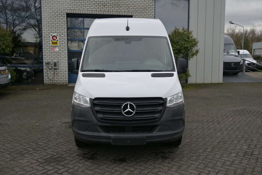 Mercedes-Benz Sprinter 316 CDI L2H2 3500 kg trekhaak, MBUX met camera, Comfort stoel