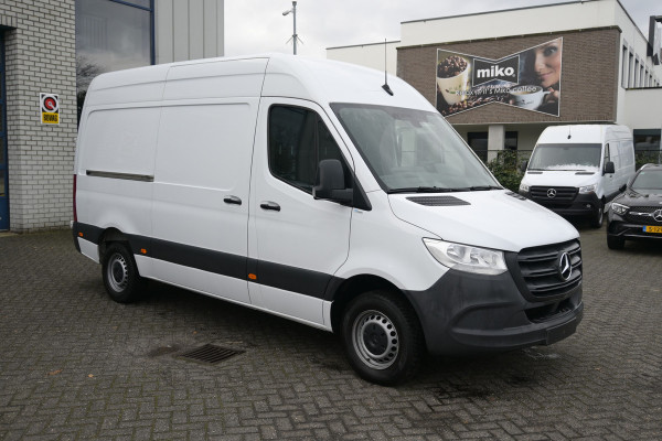 Mercedes-Benz Sprinter 316 CDI L2H2 3500 kg trekhaak, MBUX met camera, Comfort stoel