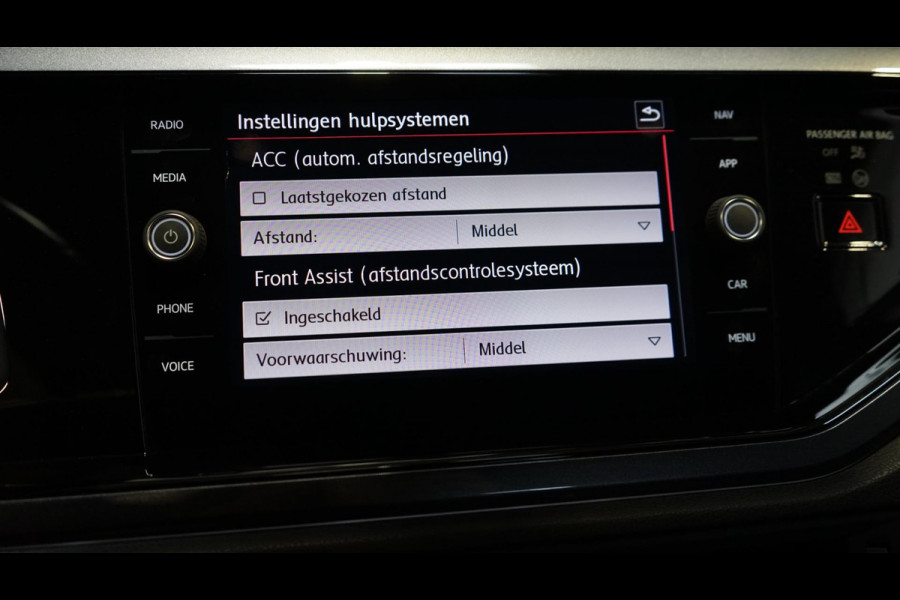 Volkswagen Polo 2.0 TSI GTI AUTOMAAT ACC-ALCANTARA-CAMERA-CLIMA-KEYLESS-LED-MODE-NAVIGATIE-STOELVERWARMING