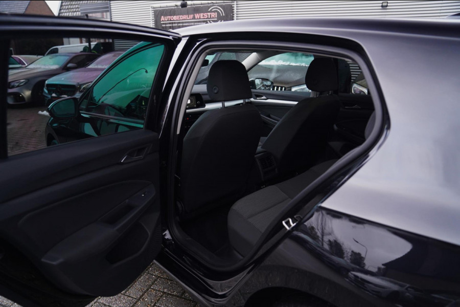 Volkswagen Golf 1.0 TSI Golf | LED | inclusief BTW | 1e eigenaar | Zwart | Navigatie | 6 bak handgeschakeld | NAP | BTW