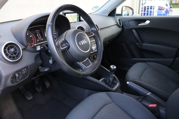 Audi A1 Sportback 1.0 TFSI S-line Xenon LED Cruise