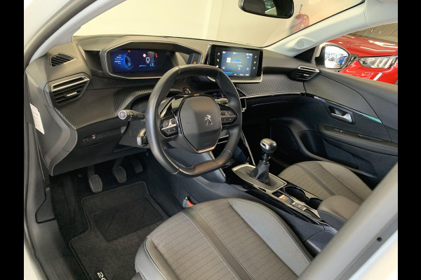 Peugeot 208 1.2 PureTech Allure | Trekhaak | 1e eigenaar | Apple Carplay/Android Auto | Cruise Control