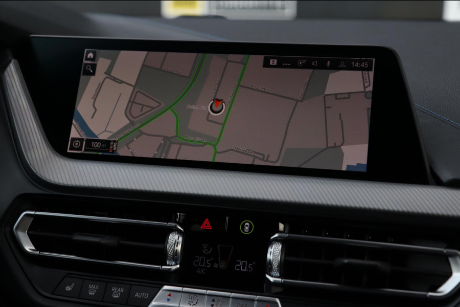 BMW 1-serie 118i M Sport / DODEHOEK / HUD / CAMERA / CARPLAY / 17''