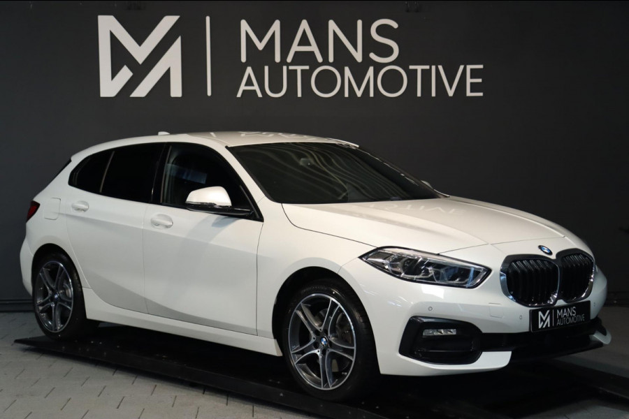 BMW 1-serie 120i / KEYLESS / LIVE COCKPIT / DODEHOEK / CARPLAY / LEDER / 18''