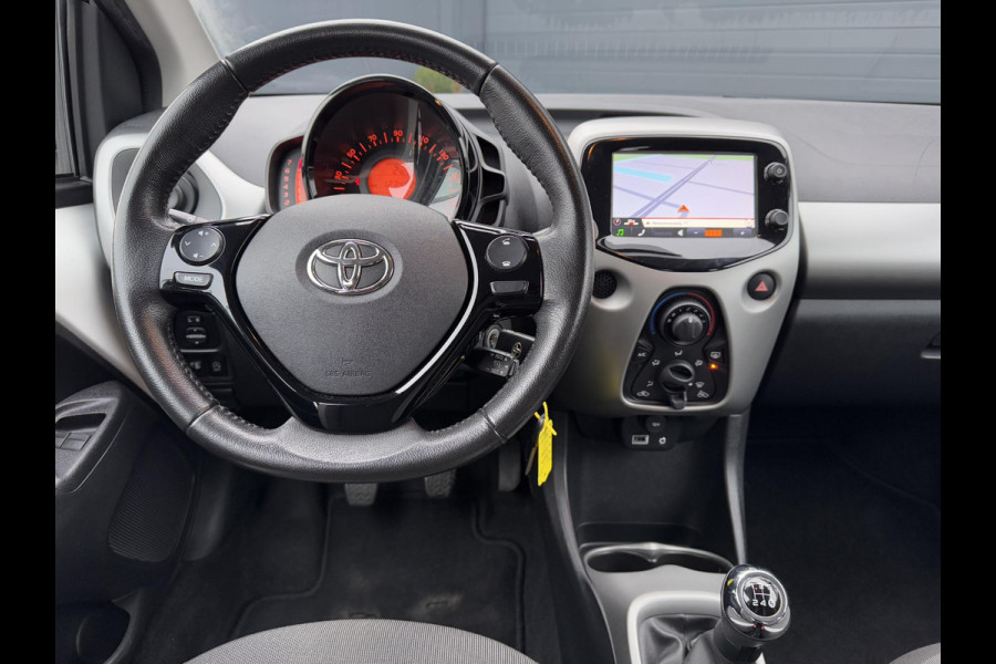 Toyota Aygo 1.0 VVT-i x-play 2e Eigenaar,Navi,Airco,Cruise,Camera,Elek Ramen,N.A.P,APK tot 03-2025