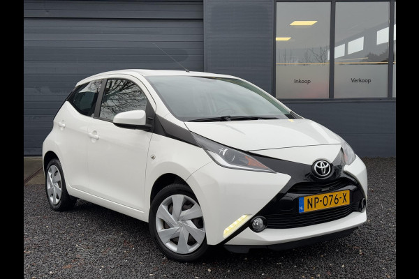 Toyota Aygo 1.0 VVT-i x-play 2e Eigenaar,Navi,Airco,Cruise,Camera,Elek Ramen,N.A.P,APK tot 03-2025