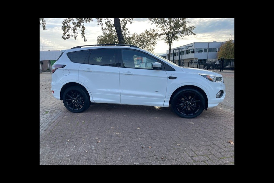 Ford Kuga 2.0 TDCi Awd Automaat ST-Line 137.000km Airco/ECC,Navigatie,Camera