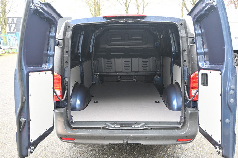 Mercedes-Benz Vito 114 CDI L2 Pro 2500kg trekhaak, Navigatie en Smartphone integratie pakket