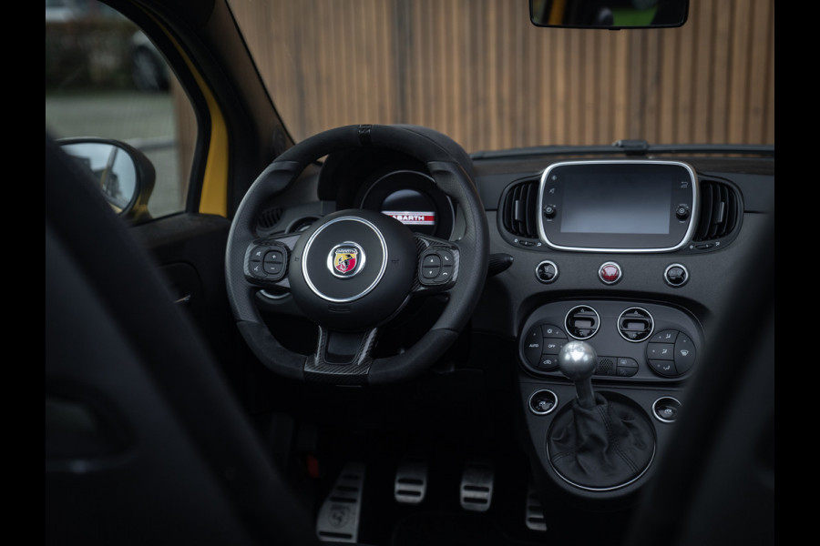 Abarth 595 C Competizione | Carplay | Sabelt stoelen | Monza | 1e eigenaar | Giallo Modena