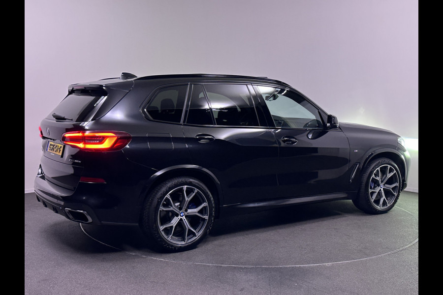 BMW X5 xDrive45e M Sport Plug In Hybrid 394pk INCL BTW PHEV | Panodak | Trekhaak af fabriek | Adaptive Cruise | Laser LED | Head Up | 21"L.M | Carbonpakket |