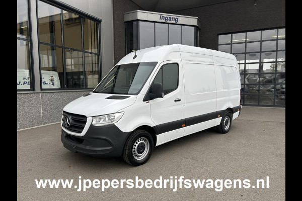 Mercedes-Benz Sprinter 317 CDI L2 H2 MBUX / Navigatie / Camera / Parkeersensoren / Cruise control / Airco / 270 Graden achterdeuren