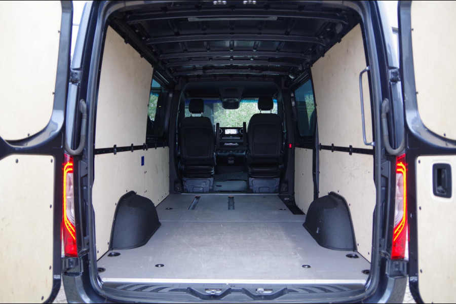 Mercedes-Benz Sprinter 319 3.0 CDI V6 L2H1 AUT. LED, LEDER, 3.5T TH, LUCHTVERING, ADAPT. CRUISE, CAMERA, NAVI, CLIMA, STANDKACHEL