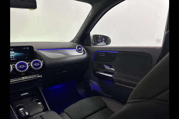 Mercedes-Benz GLA 250 e AMG Line 218pk Plug in Hybrid PHEV | MBUX Widescreen Navi | Panodak | Alcantara Sportstoelen | Adaptive Cruise | Sfeerverlichting | Camera |