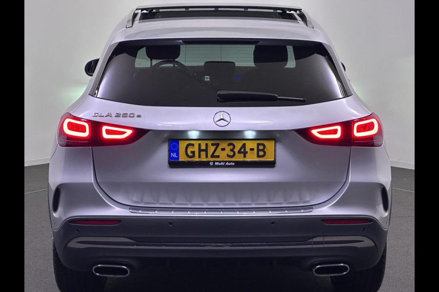 Mercedes-Benz GLA 250 e AMG Line 218pk Plug in Hybrid PHEV | MBUX Widescreen Navi | Panodak | Alcantara Sportstoelen | Adaptive Cruise | Sfeerverlichting | Camera |