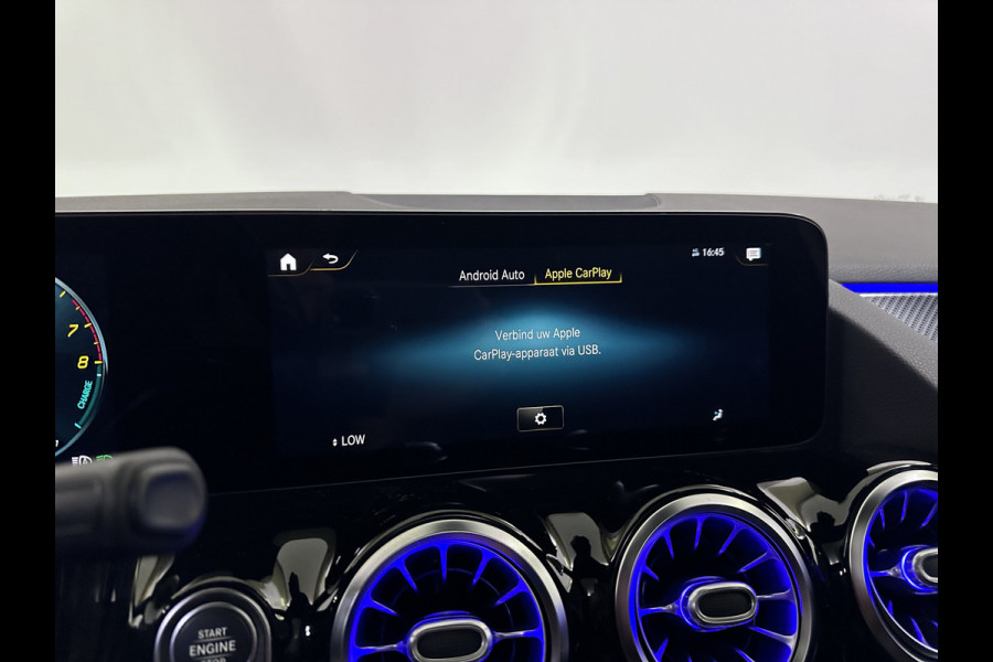 Mercedes-Benz GLA 250 e AMG Line 218pk Plug in Hybrid PHEV | MBUX Widescreen Navi | Panodak | Alcantara Sportstoelen | Adaptive Cruise | Sfeerverlichting | Camera |