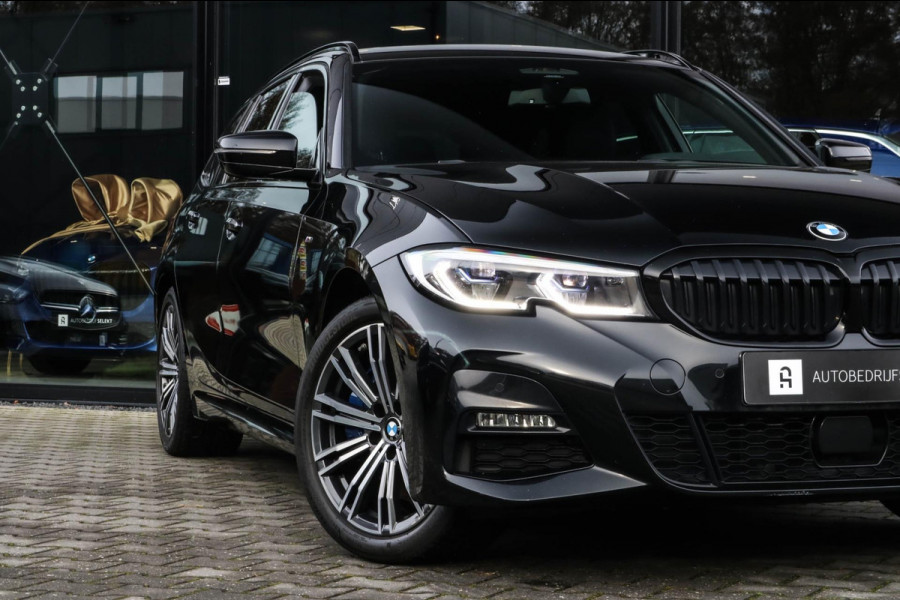 BMW 3 Serie Touring 330e M-Sport - LASER - CAMERA - DEALER ONDERHOUDEN