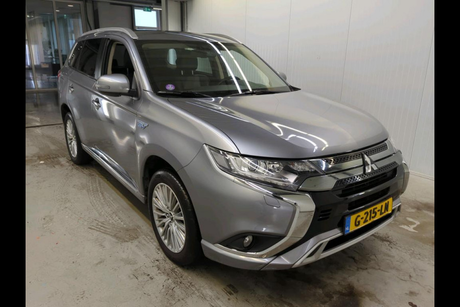 Mitsubishi Outlander 2.4 PHEV Pure+ NL AUTO | CAMERA | CARPLAY | STOELVERW |