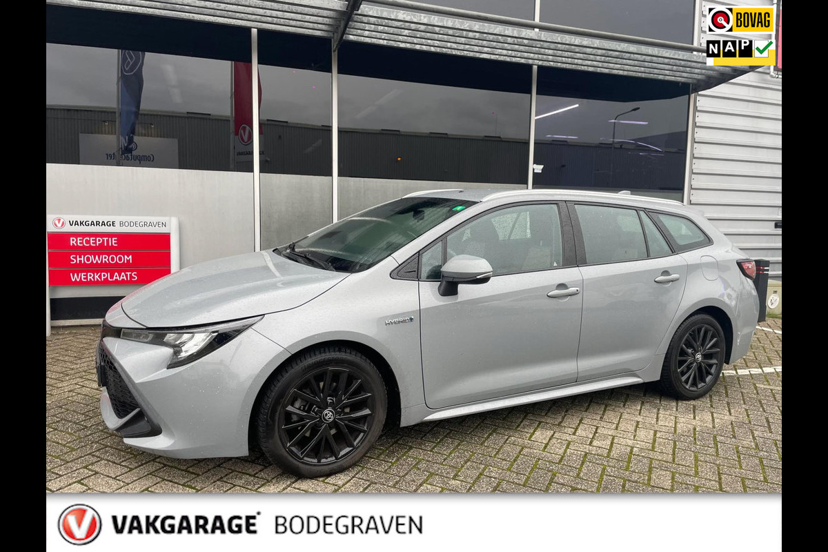 Toyota Corolla Touring Sports 1.8 Hybrid Active / camera / navigatie / trekhaak