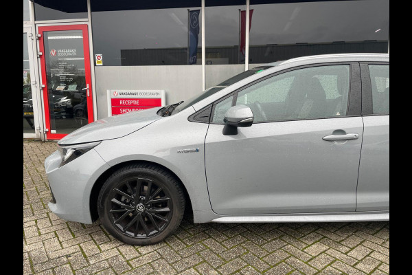 Toyota Corolla Touring Sports 1.8 Hybrid Active / camera / navigatie / trekhaak