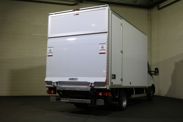 Iveco Daily 40C18 3.0 Automaat Meubelbak met Laadklep Automaat (Nieuw Model)