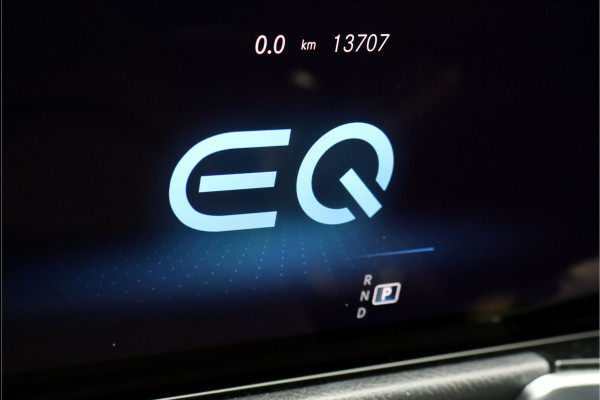 Mercedes-Benz EQB 350 4MATIC AMG Line 67 kWh | Panoramadak | Distronic+ | Burmester | Memory | Augmented Reality | Zitcomfortpakket | Sfeerverlichting | Surround Camera |