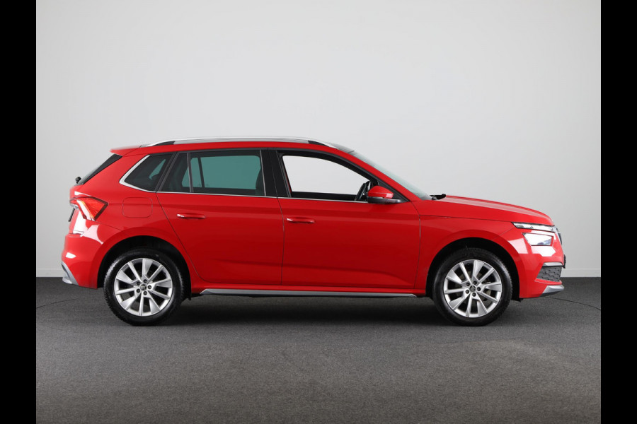 Škoda Kamiq 1.0 TSI Style Business 110 pk Automaat (DSG) | Verlengde garantie | Navigatie via App | Panoramadak | Parkeersensoren | Achteruitrijcamera | Adaptieve cruise control |