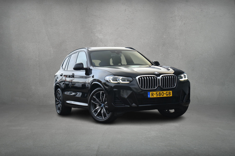 BMW X3 xDrive30e High Executive | M-Sport | Trekhaak | Pano | HUD | Leer