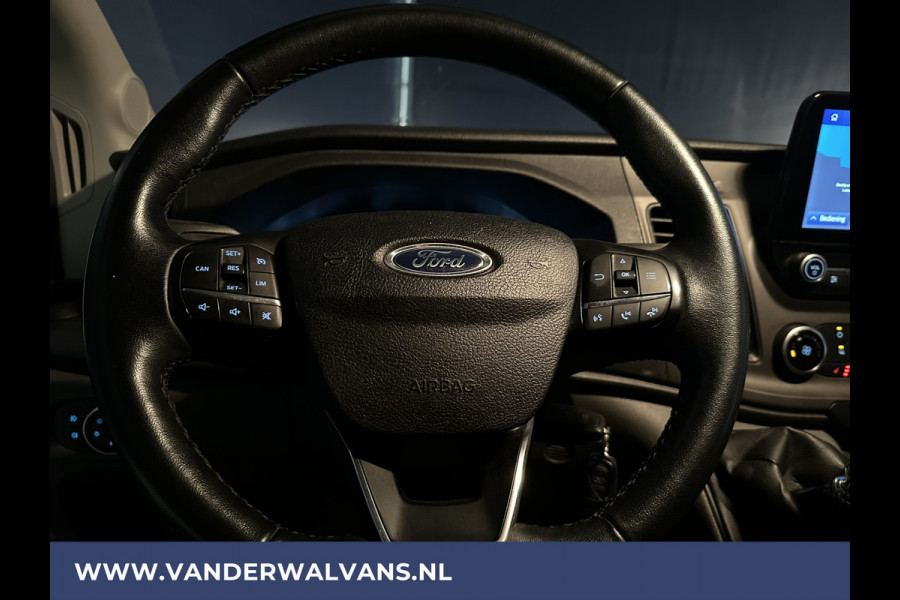 Ford Transit 2.0 TDCI 131pk L3H2 Euro6 Airco | Camera | Navigatie | Cruisecontrol Apple Carplay, Android Auto, Verwarmde voorruit, Stoelverwarming, Parkeersensoren, Bijrijdersbank