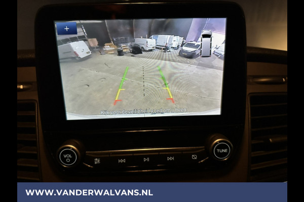 Ford Transit 2.0 TDCI 131pk L3H2 Euro6 Airco | Camera | Navigatie | Cruisecontrol Apple Carplay, Android Auto, Verwarmde voorruit, Stoelverwarming, Parkeersensoren, Bijrijdersbank