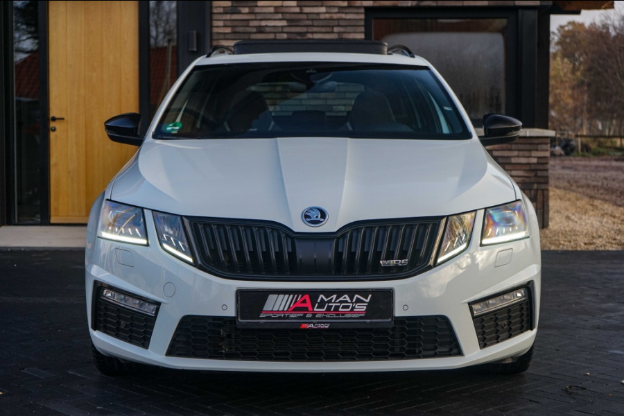 Škoda Octavia 2.0 TSI RS 230PK DSG VRS/Pano/Blackline/R-CAM/Trekhaak