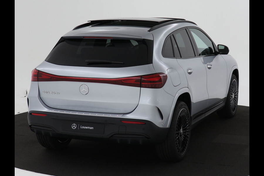 Mercedes-Benz EQA 250+ AMG Line 71 kWh | Nightpakket | Premium pakket | Winter pakket | Dodehoekassistent | Parkeerpakket met 360°-camera | GUARD 360° Voertuigbescherming Plus | Burmester Surround Sound systeem | EASY PACK achterklep |