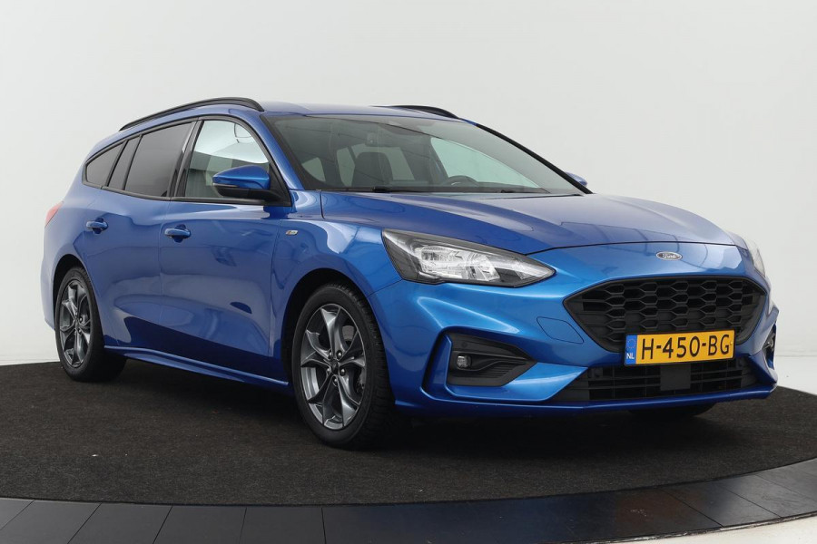 Ford Focus 1.5 EcoBoost ST Line | Stoel & stuurverwarming | Carplay | Keyless | Climate control | PDC | Cruise control | Navigatie