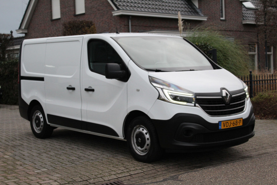 Renault Trafic 1.6 dCi 95PK Euro6 T27 L1 Comfort ✓ 3-zits ✓ airco ✓ navigatie ✓ cruise control