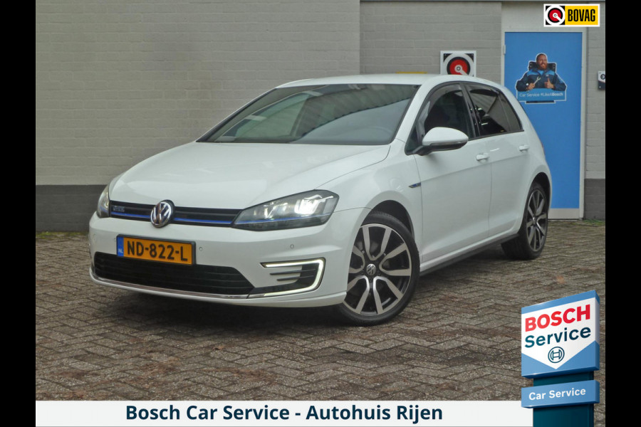 Volkswagen Golf 1.4 TSI GTE Connected Series|Navi|Dodehoekdetectie|LED|Cruise-Control|Origineel-NL