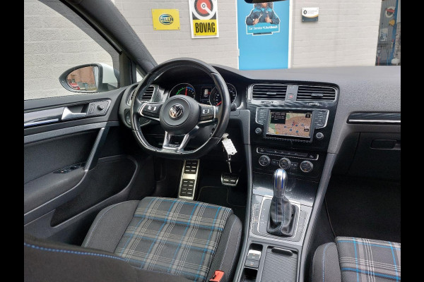 Volkswagen Golf 1.4 TSI GTE Connected Series|Navi|Dodehoekdetectie|LED|Cruise-Control|Origineel-NL