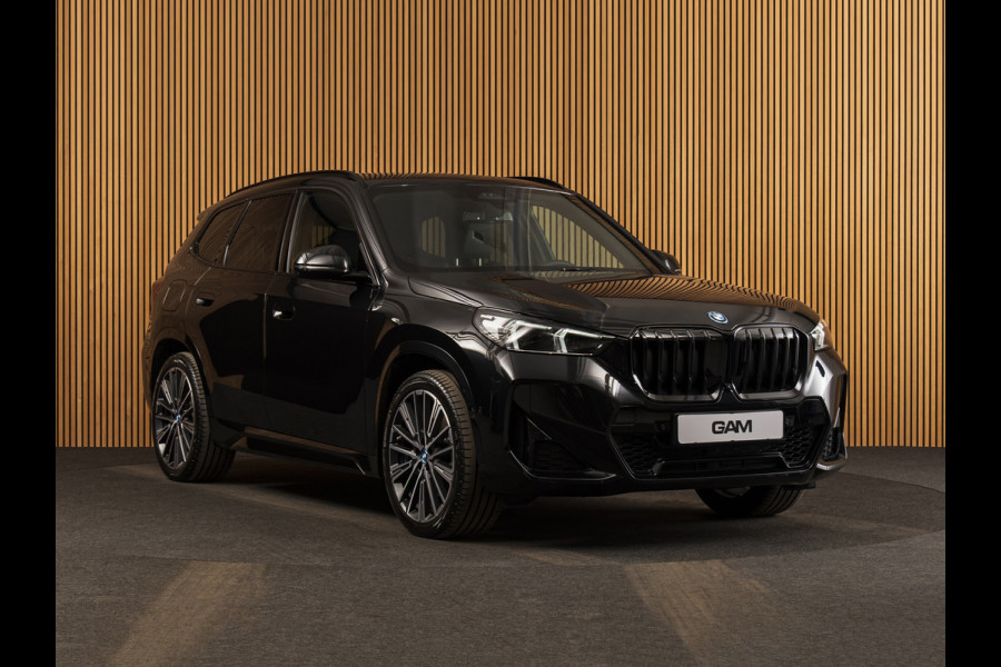 BMW X1 xDrive30e M-SPORT-PANO-H/K-HUD-20"