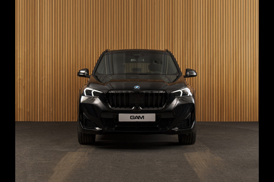 BMW X1 xDrive30e M-SPORT-PANO-H/K-HUD-20"