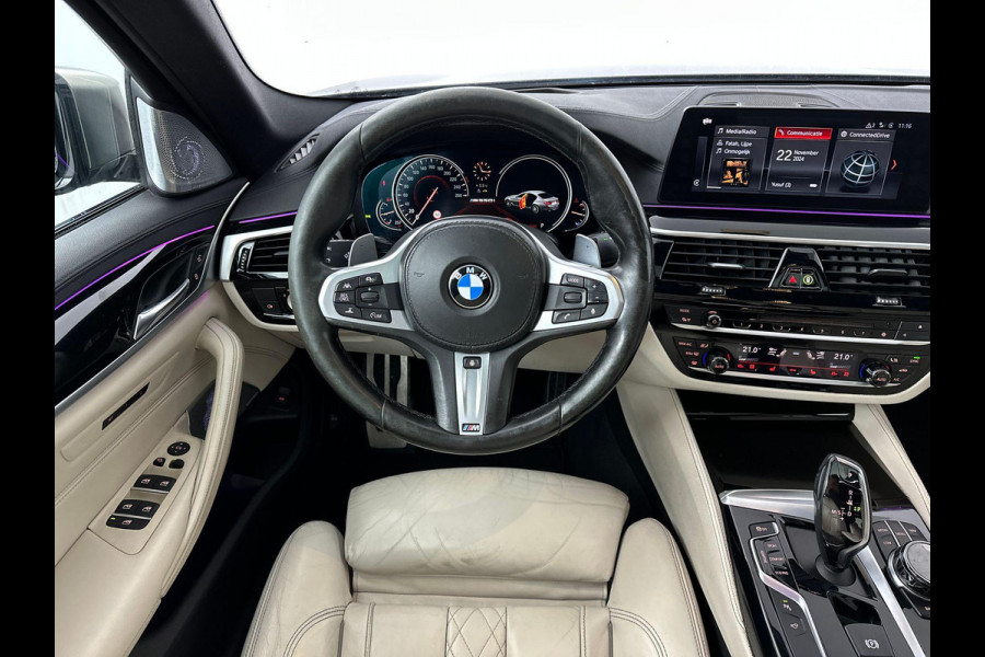 BMW 5 Serie M550i xDrive High Executive ACC B&W Dakraam