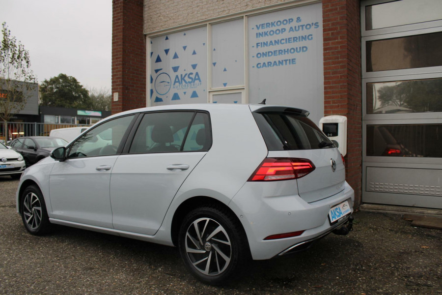 Volkswagen Golf 1.5 TSI 150pk Join DSG/Elektr.Trekhaak/Blindspot/LaneAssist/CarPlay/Navi/Inparkeren/Garantie