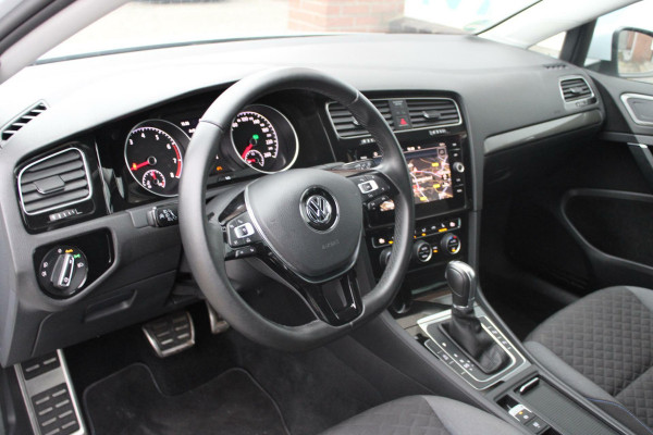 Volkswagen Golf 1.5 TSI 150pk Join DSG/Elektr.Trekhaak/Blindspot/LaneAssist/CarPlay/Navi/Inparkeren/Garantie