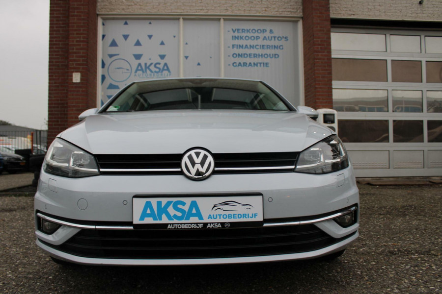 Volkswagen Golf 1.5 TSI 150pk Join DSG/Elektr.Trekhaak/Blindspot/LaneAssist/CarPlay/Navi/Inparkeren/Garantie