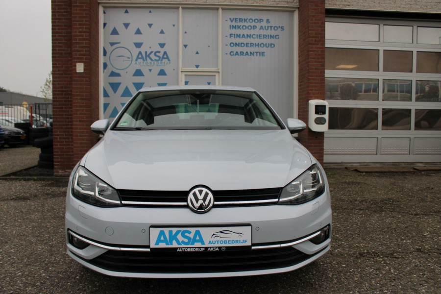 Volkswagen Golf 1.5 TSI 150pk Join DSG/Elektr.Trekhaak/Blindspot/LaneAssist/CarPlay/Navi/Inparkeren/Garantie