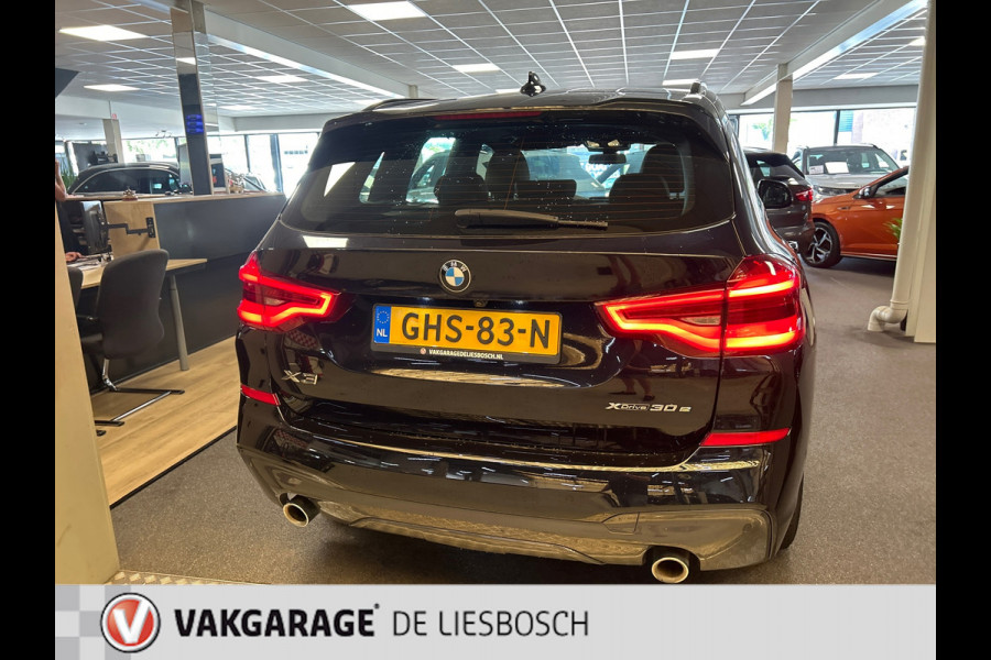 BMW X3 XDrive30e High Executive / M-pakket / pano / leer / camera / Harman kardon