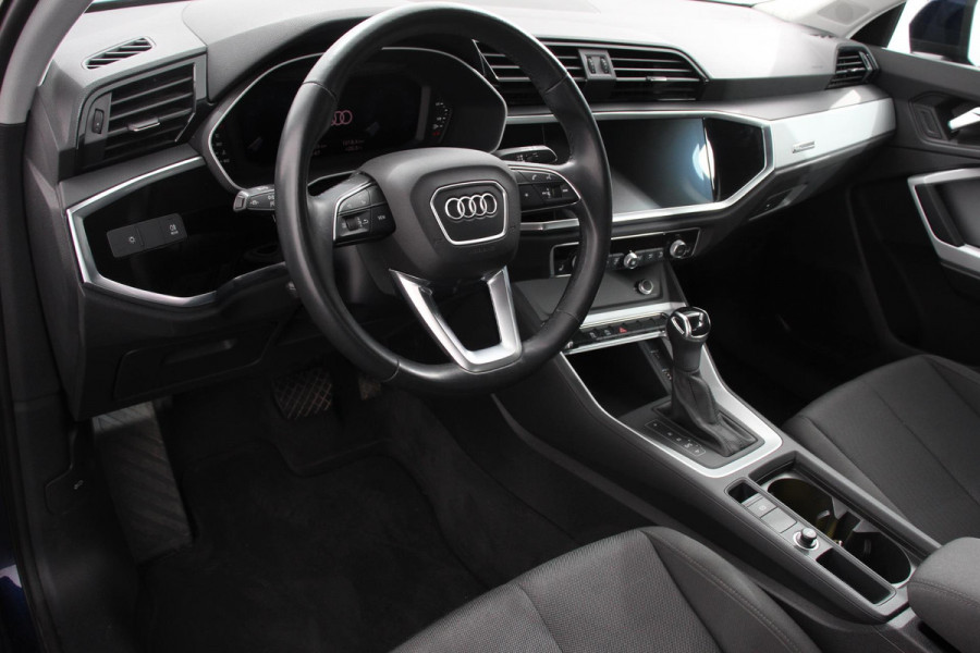 Audi Q3 35 TFSI 162pk MHEV S-tronic Prestige | Navigatie | Apple Carplay/Android Auto | Parkeersensor achter | Adaptive Cruise Control | Stoelverwarming | Ledverlichting | Virtual Cockpit | Climate Control