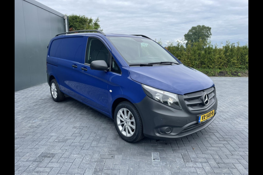 Mercedes-Benz Vito 109 CDI / L1H1 / TREKHAAK / 17 INCH LM / AIRCO / DAKRAILS / NETTE BUS