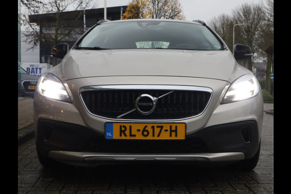 Volvo V40 Cross Country 1.5 T3 Momentum Automaat