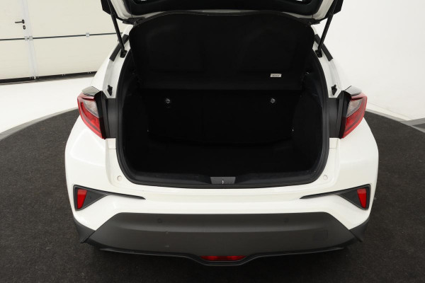 Toyota C-HR 1.8 Hybrid Dynamic | Camera | Carplay | Adaptive cruise | Keyless | Navigatie | PDC | Climate control | Bluetooth