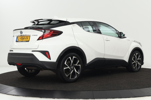 Toyota C-HR 1.8 Hybrid Dynamic | Camera | Carplay | Adaptive cruise | Keyless | Navigatie | PDC | Climate control | Bluetooth