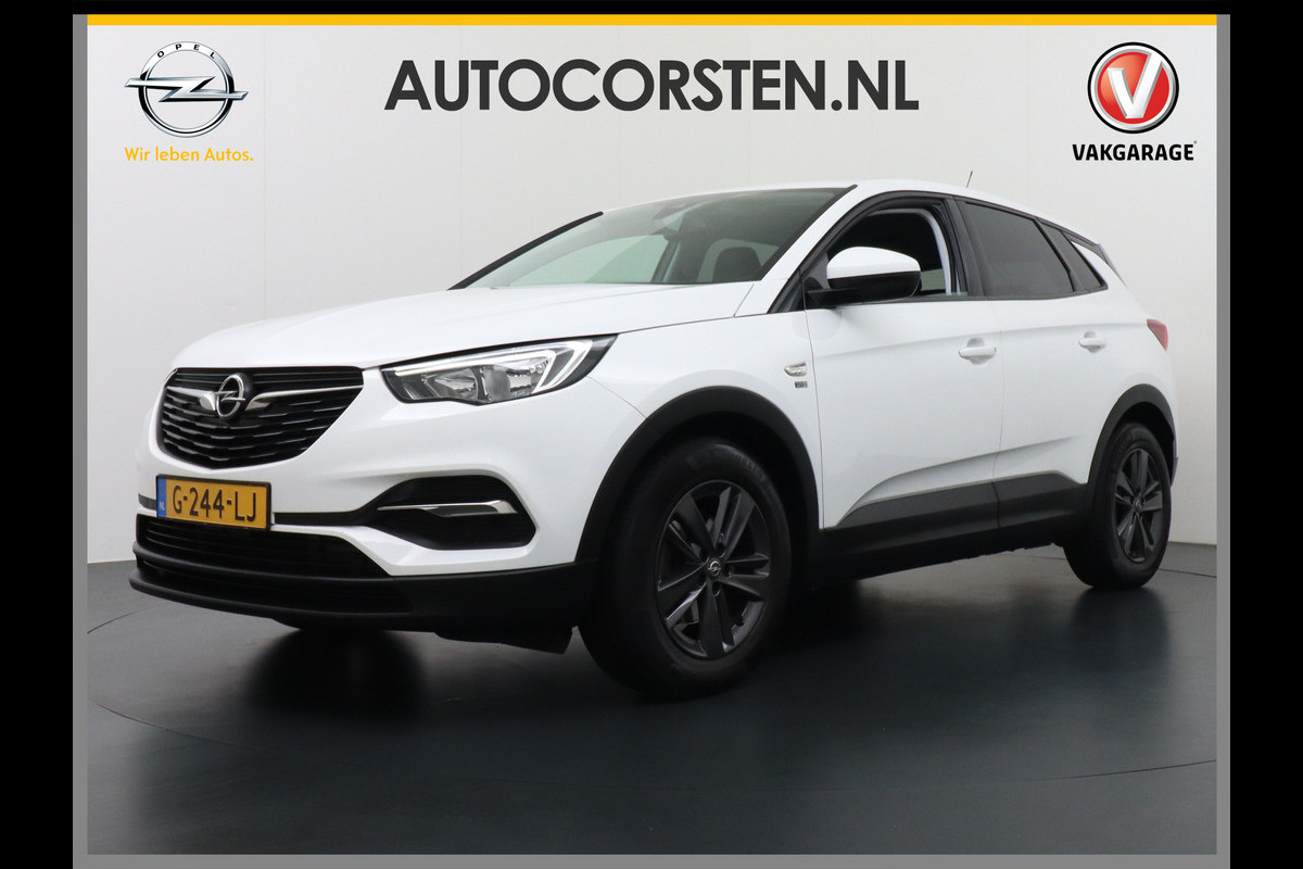 Opel Grandland X Gereserveerd AUT-8 T131PK Apple Carplay Android Auto Navi Trekhaak 17"lm PDC Airco DAB Bluetooth PDC Regen-Licht Sensor 1/2 leer Connected services Sensor dodehoek Cruise Control Verkeersbord detectie 1300 kg trekvermogen Orig.NLse auto Volledig Dealer onderhouden lb bij 82.000km!